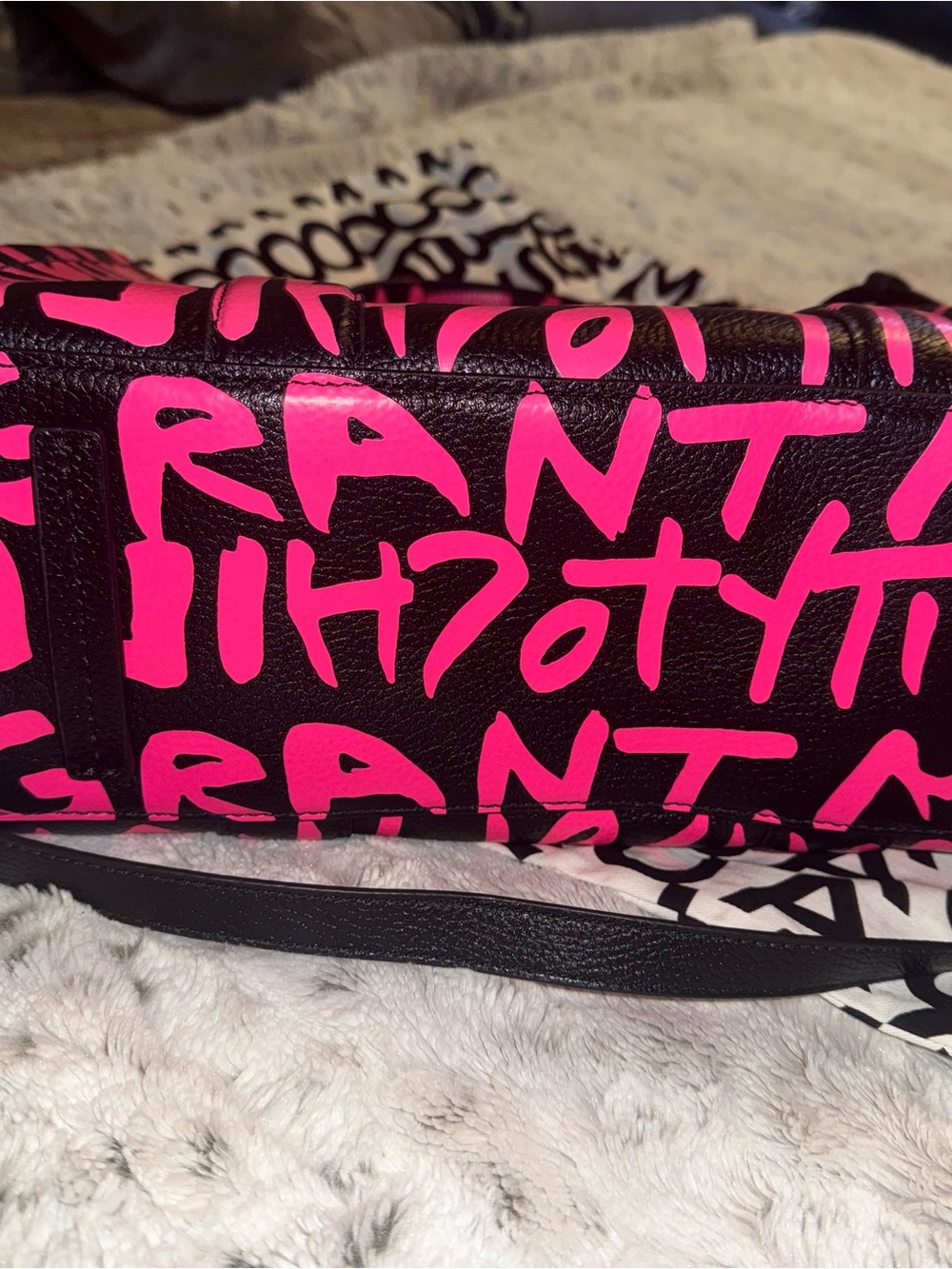 Marc Jacobs Black Tote with Neon Pink Graffiti Print - Picture 4 of 5